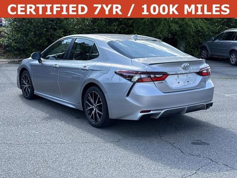 Used 2024 Toyota Camry SE w/ Cold Weather Package FWD image 4