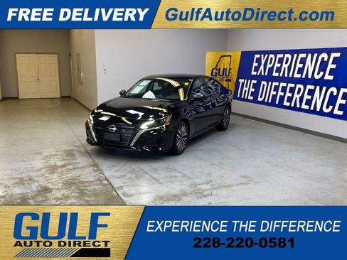 Used 2025 Nissan Altima 2.5 SV FWD image 4