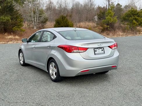 Used 2011 Hyundai Elantra GLS w/ Navigation Pkg 4 image 7