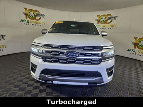 Used 2024 Ford Expedition Max Platinum AWD/4WD image 2