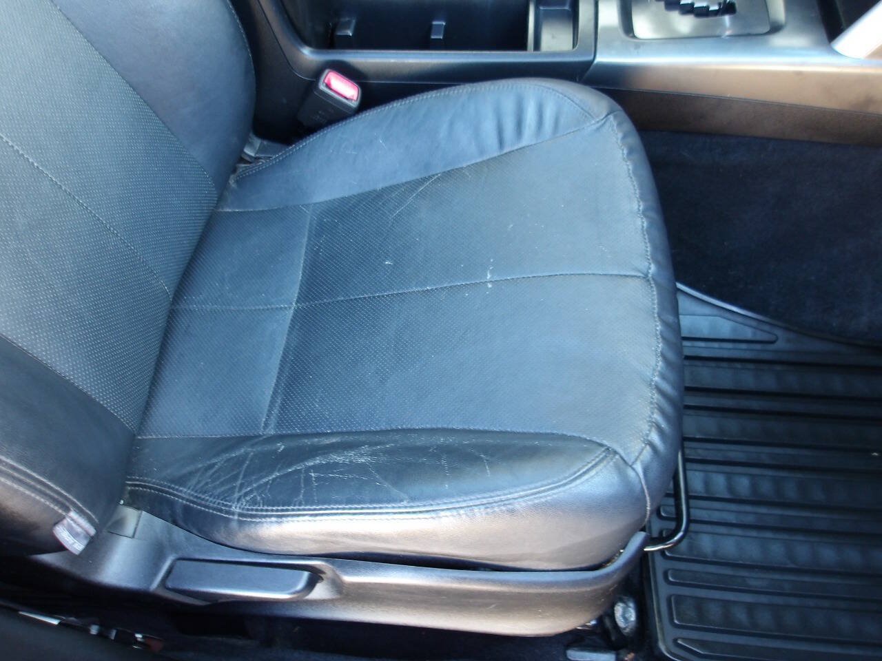 Used 2011 Subaru Forester 2.5X Limited AWD/4WD image 21