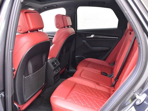 Used 2023 Audi SQ5 Premium Plus w/ Premium Plus Package image 21