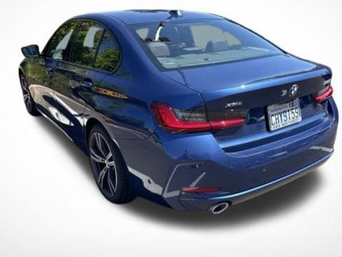 Used 2023 BMW 330i xDrive Sedan w/ Premium Package AWD/4WD image 3