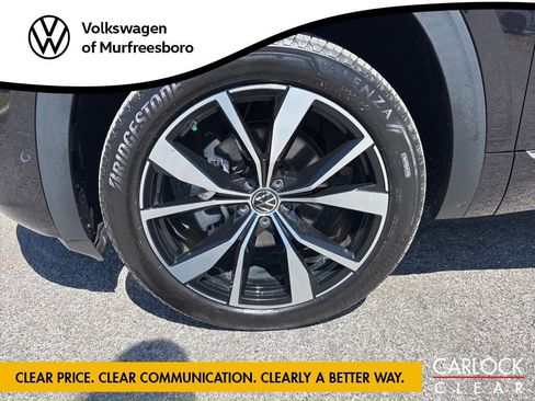 Used 2024 Volkswagen Atlas SEL Premium R-Line AWD/4WD image 8