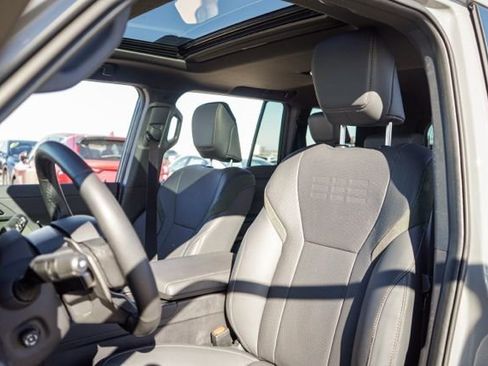 Used 2024 Lexus GX 550 image 17