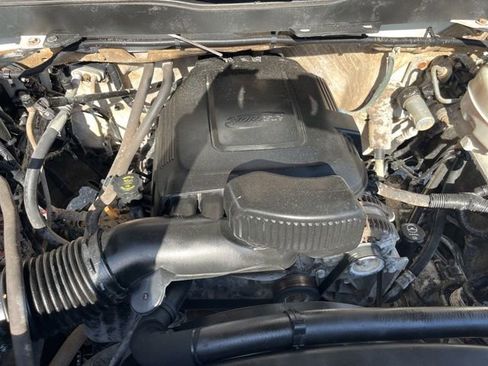 Used 2015 Chevrolet Silverado 2500 W/T image 31