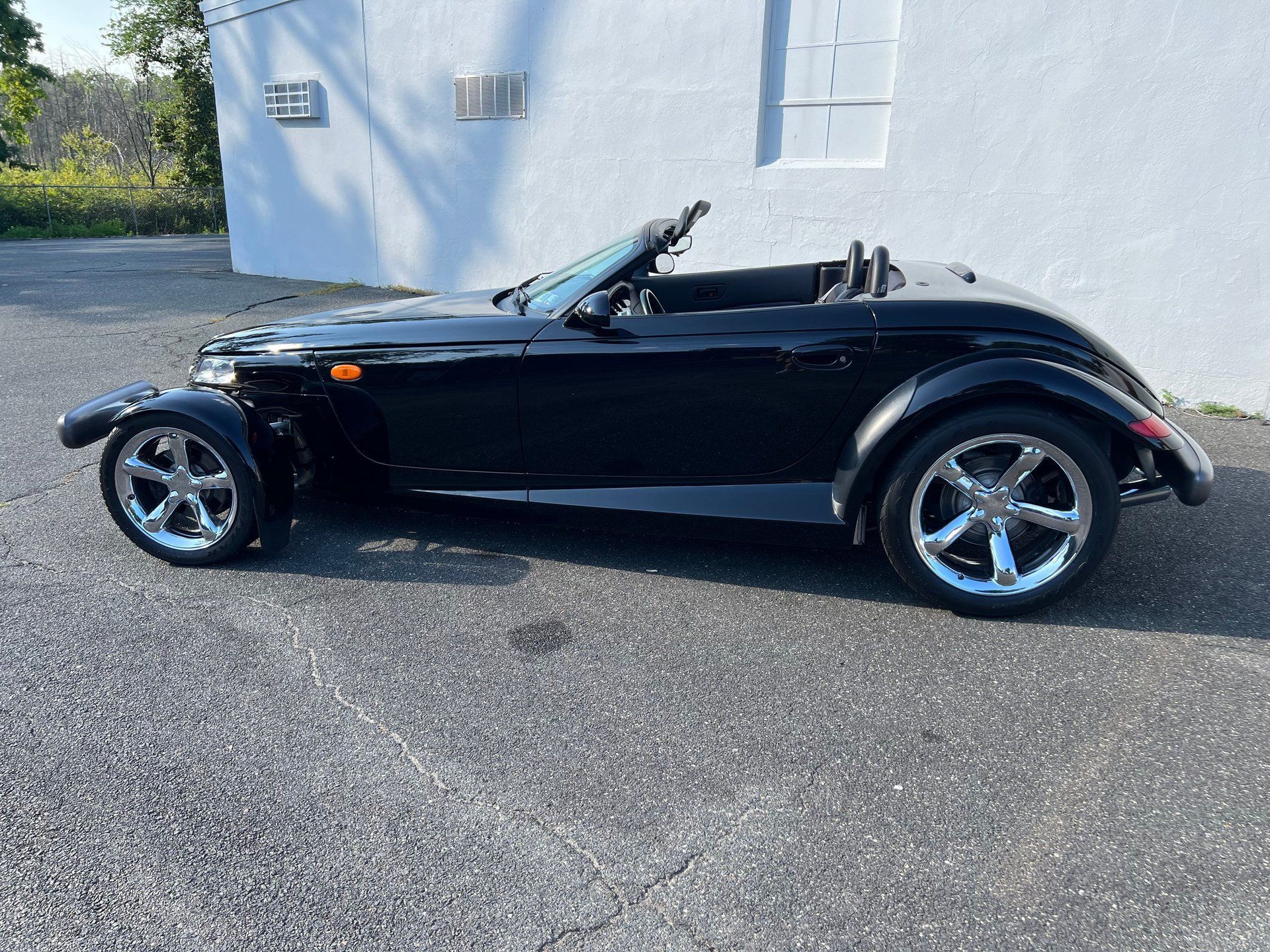 Used 1999 Plymouth Prowler RWD image 5