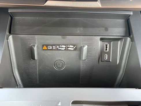 Used 2025 GMC Hummer EV 3X image 46