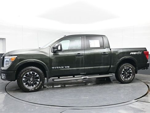 Used 2019 Nissan Titan PRO-4X w/ Pro-4x Convenience Package image 6