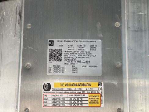Used 2024 Chevrolet Brightdrop 600 w/ Commercial Equipment Package AWD/4WD image 25