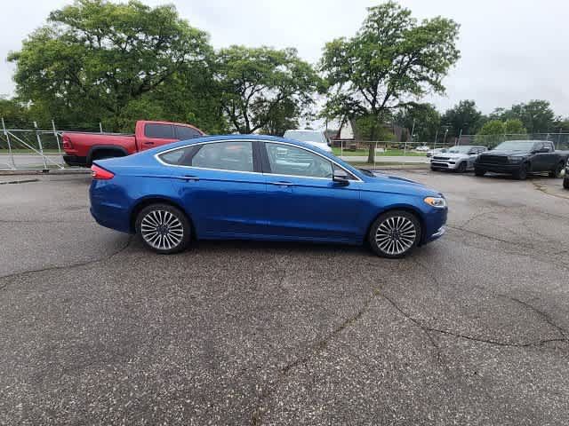 Used 2017 Ford Fusion SE w/ Fusion SE Technology Package AWD/4WD image 10