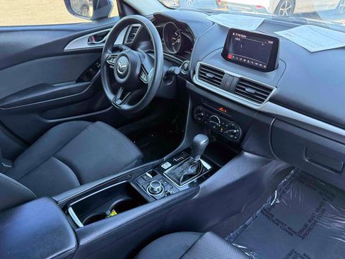 Used 2017 MAZDA MAZDA3 Sport FWD image 29
