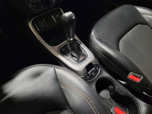 Used 2020 Jeep Compass Latitude image 26