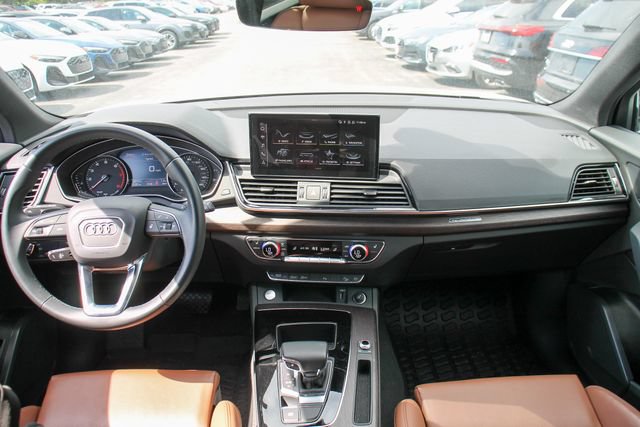 Used 2024 Audi Q5 2.0T Premium w/ Convenience Package AWD/4WD image 4