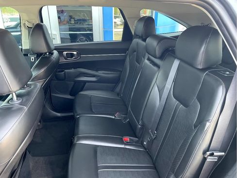 Used 2024 Kia Sorento S AWD/4WD image 10