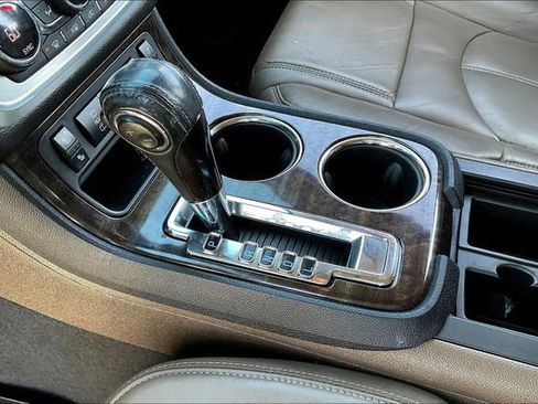 Used 2017 GMC Acadia Limited SLT image 13