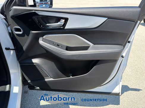 Used 2024 Acura MDX SH-AWD w/ Technology Package image 29
