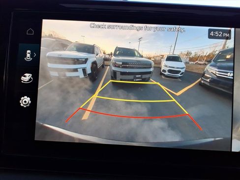 Used 2024 Hyundai Palisade SEL w/ Premium Package image 30