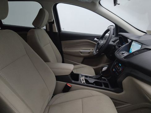 Used 2019 Ford Escape SE FWD image 21