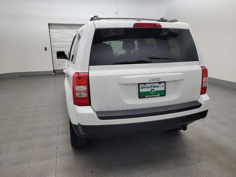 Used 2017 Jeep Patriot Sport w/ Power Value Group FWD image 6