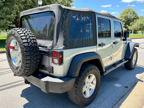Used 2014 Jeep Wrangler Unlimited Sport w/ Quick Order Package 23S AWD/4WD image 7