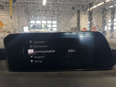 Used 2020 MAZDA MAZDA3 Sedan w/ Preferred Package image 19