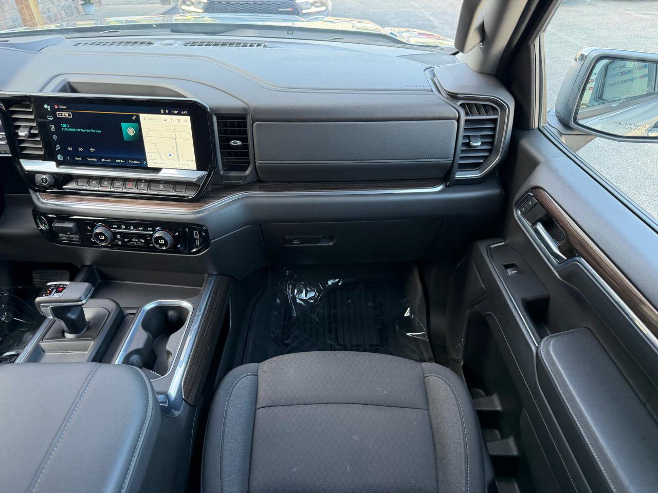 Used 2024 Chevrolet Silverado 1500 RST AWD/4WD image 23