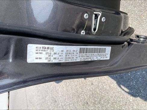 Used 2020 Jeep Cherokee High Altitude FWD image 14
