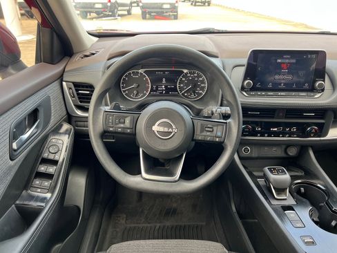 Used 2023 Nissan Rogue SV FWD image 26