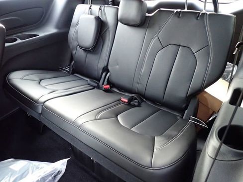 New 2026 Chrysler Voyager LX FWD image 14