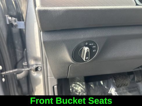 Used 2024 Volkswagen Jetta S FWD image 33