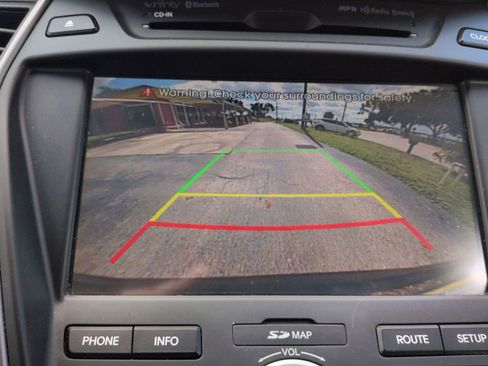 Used 2014 Hyundai Santa Fe Sport 2.0T w/ Technology Package 05 FWD image 24