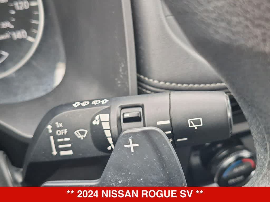 Used 2024 Nissan Rogue SV FWD image 24