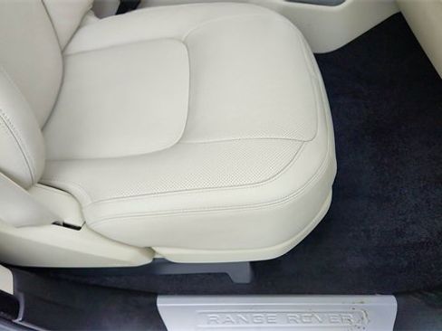 Used 2022 Land Rover Range Rover Westminster Edition image 22