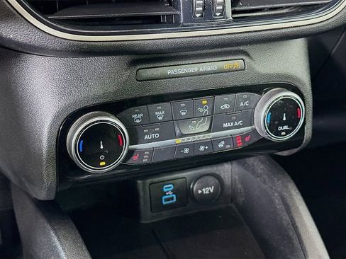 Used 2022 Ford Escape SEL image 15