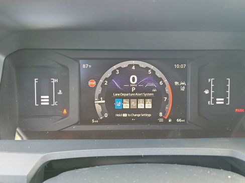 New 2026 Toyota 4Runner SR5 AWD/4WD image 13