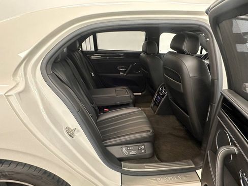 Used 2016 Bentley Flying Spur V8 image 37