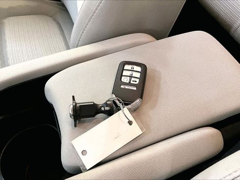 Used 2020 Honda Insight EX image 13