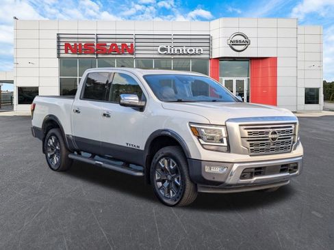 Certified 2024 Nissan Titan Platinum Reserve w/ Moonroof Package image 1