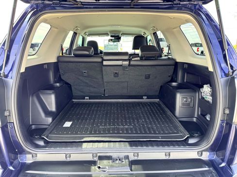 Used 2022 Toyota 4Runner TRD Off-Road Premium image 8