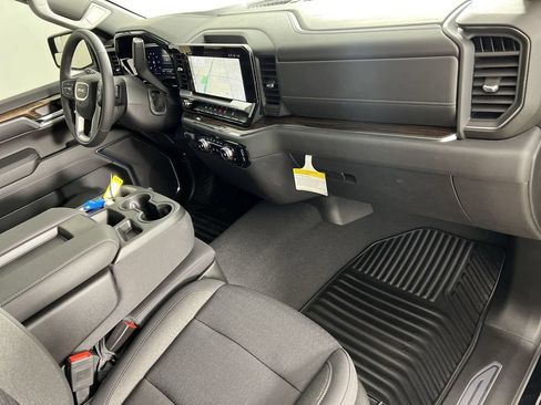 Used 2024 GMC Sierra 1500 Elevation w/ X31 Off-Road Package AWD/4WD image 29