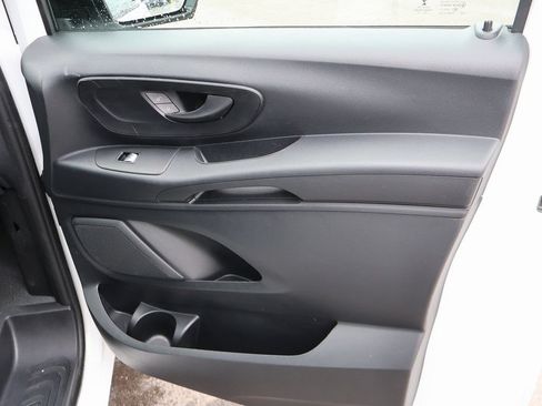 Used 2023 Mercedes-Benz Metris Passenger image 12