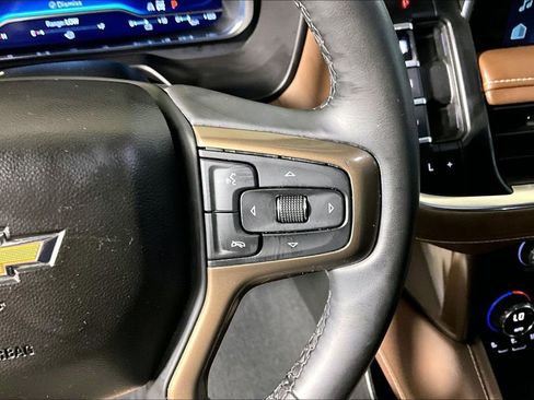 Used 2023 Chevrolet Suburban High Country AWD/4WD image 15