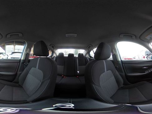 Used 2025 Nissan Sentra SV image 42