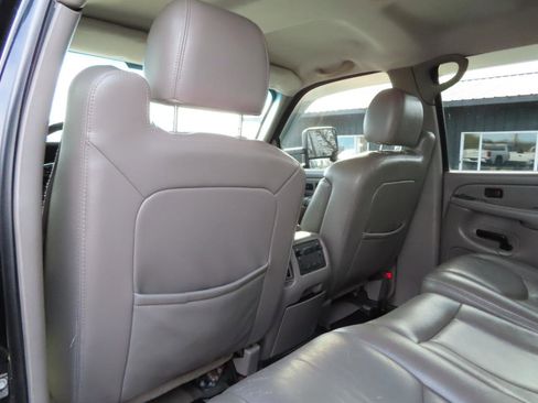 Used 2005 Chevrolet Silverado 2500 LT w/ Heavy-Duty Power Package image 42
