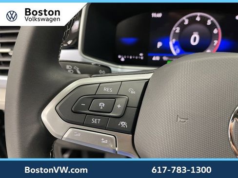 New 2026 Volkswagen Taos SE image 16