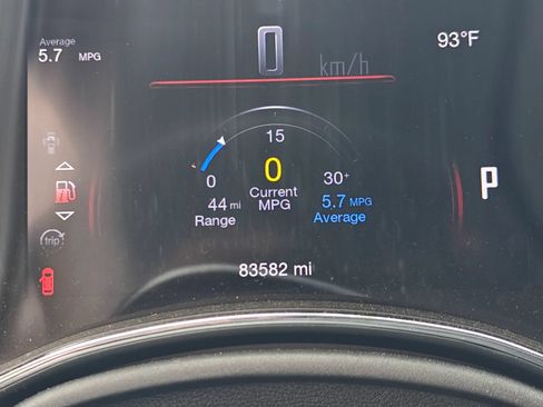 Used 2017 Dodge Durango R/T w/ Technology Group RWD image 34