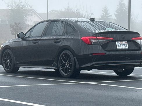 Used 2023 Honda Civic Sport image 7