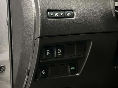 Used 2019 Nissan Rogue Sport SV w/ All-Weather Package image 19