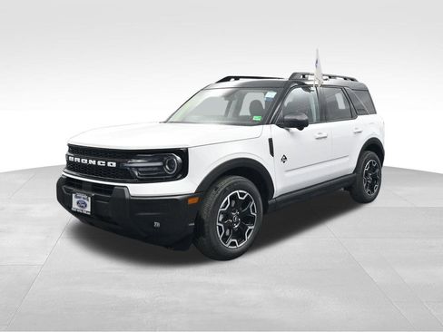 New 2025 Ford Bronco Sport Outer Banks w/ Outer Banks Tech Package+ image 4